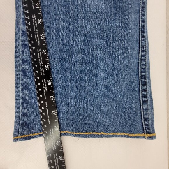 Lee Jeans Women's 12 Blue Denim 29.5" Modified Hem - Picture 4 of 11